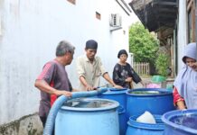 Perumda Tirta Albantani Berikan Bantuan Air Bersih