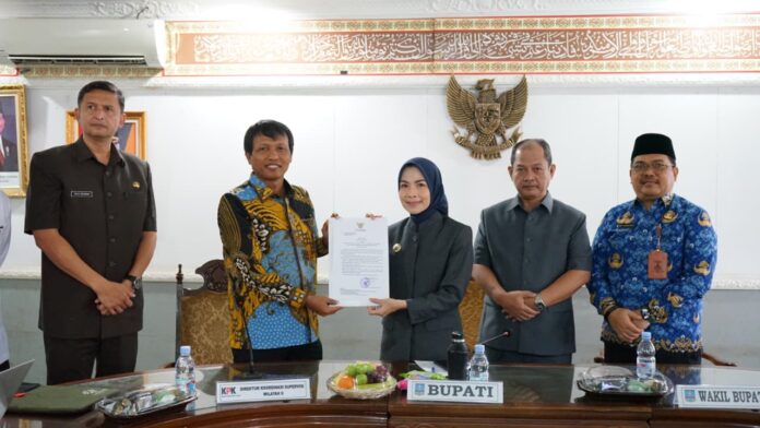 WhatsApp Image 2025-10-01 at 16.38.39 (1)