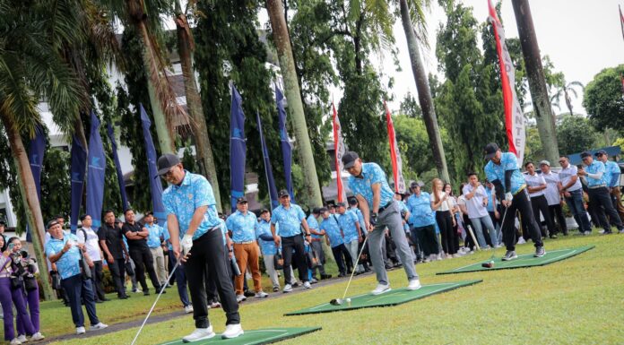 Gubernur Andra Soni Hadiri Pembukaan Turnamen Golf Kapolda Banten 2025