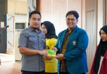 Cilegon Juare Salurkan Beasiswa untuk 511 Mahasiswa