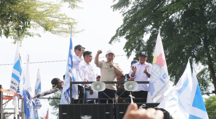 Demo Buruh Kabupaten Serang Tuntut Kenaikan Upah 12 Persen, Bupati Kirim Surat ke Presiden