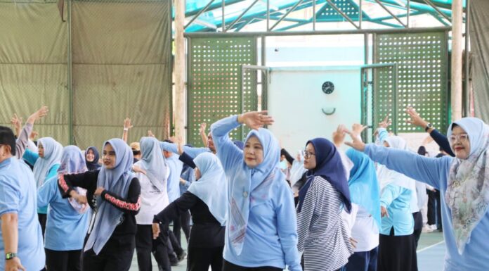 ASN Pemkab Serang Peringati HUT Korpri ke-54 dengan Senam Bersama
