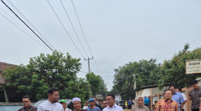 Jelang Nataru, Pemprov Banten Percepat Perbaikan Jalan Menuju Destinasi Wisata