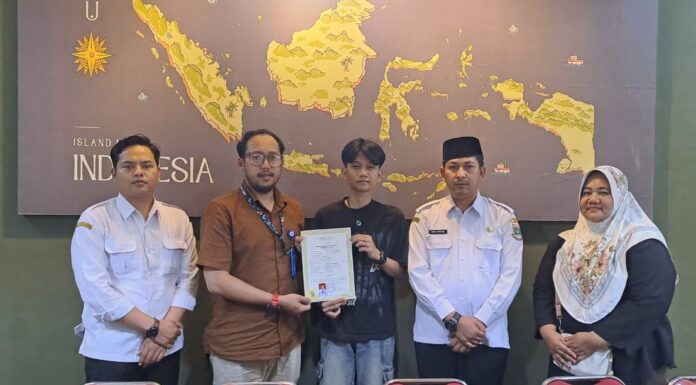UPZ Baznas Bantu Tebus Ijazah Kevin yang Ditahan Akibat Tunggakan Biaya Sekolah