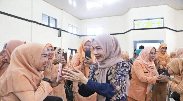 Hadiri HUT ke-26 Dharma Wanita Persatuan, Bupati Serang: Perkuat Ketahanan Keluarga Melalui Pemberdayaan Ekonomi