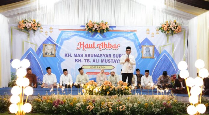 Gubernur Banten Hadiri Haul KH Mas Abunasyar Surya di Rancasumur