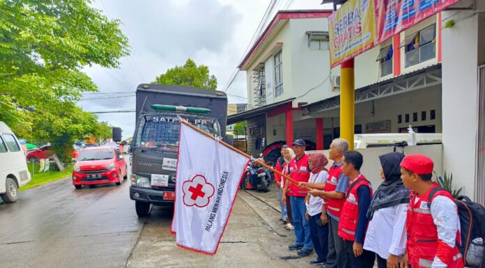 Ketua PMI Kota Cilegon Lepas Bantuan Kemanusiaan untuk Sumatera