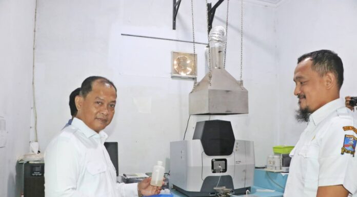 Wabup Serang Kunjungi Laboratorium DLH, Dorong Perubahan Status dari UPT ke BLUD