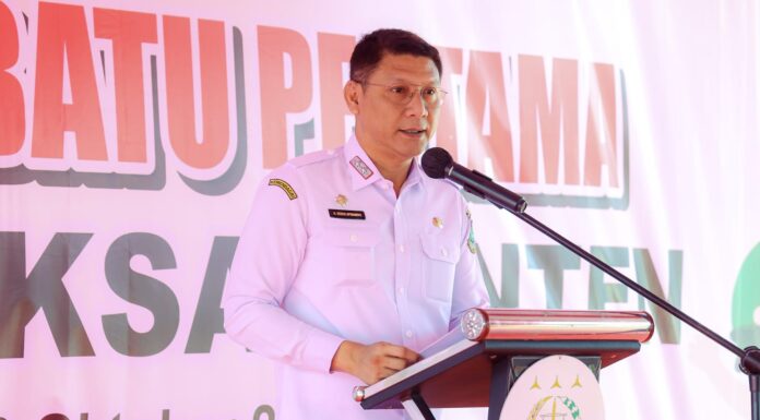 Gubernur Banten Luncurkan Gerakan Ayah Mengambil Rapor Anak ke Sekolah