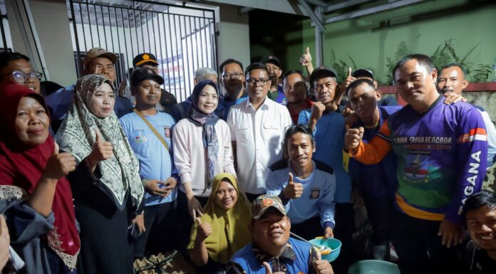 Gubernur Banten dan Bupati Serang Tinjau Banjir di Cigelam