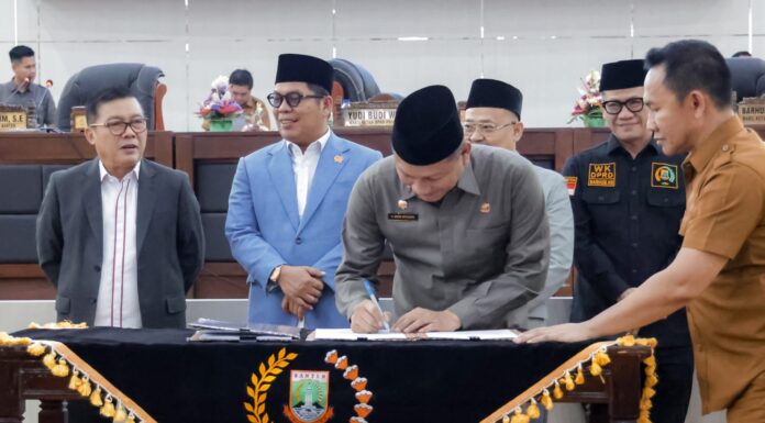 Pemprov dan DPRD Banten Sepakati Dua Raperda Strategis