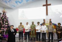 Gubernur Banten Tinjau Malam Natal di 3 Gereja Kota Serang
