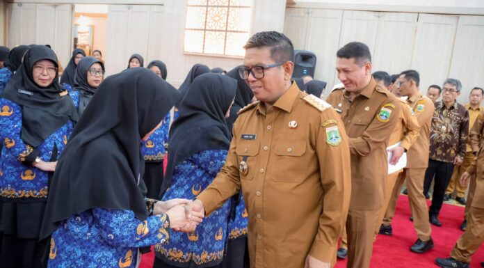 Gubernur Banten Lantik 64 Pejabat Fungsional