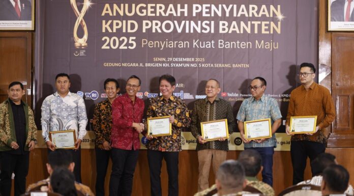 Konsisten Terapkan Transparansi dan Dukung Industri Penyiaran, Bank Banten Raih Penghargaan KPID
