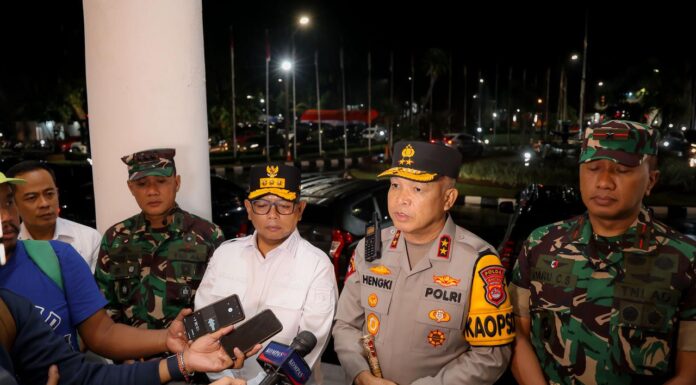 Gubernur Banten Andra Soni dan Kapolda Banten Pantau Operasi Lilin pada Malam Tahun Baru 2026