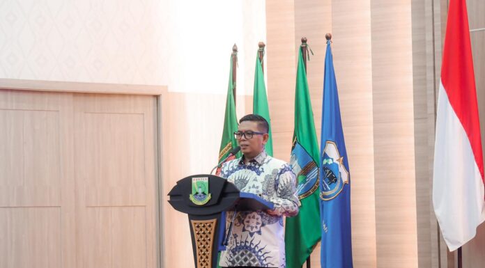 OPD Wajib Percepat Program Prioritas, Gubernur Resmi Serahkan DPA SKPD 2026