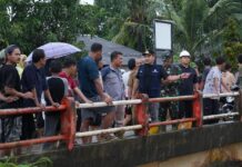 Walikota Robinsar Susuri Banjir di Kranggot Hingga Kecamatan Jombang