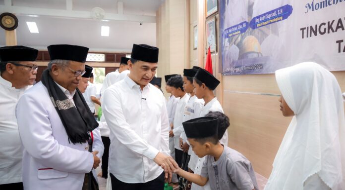 Wagub Dimyati Hadiri Peringatan Isra Mikraj di Pandeglang