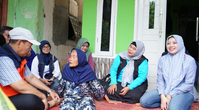 Rumah Warga Sindanglaya Nyaris Roboh, Camat Petir Shinta Relokasi Jamsinah