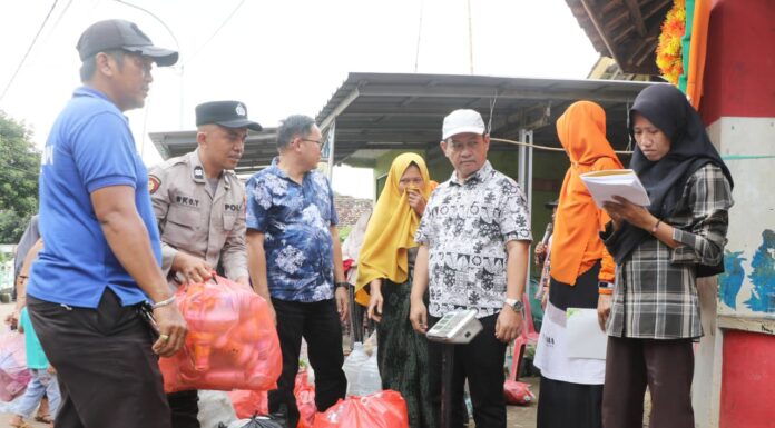 Kunjungi Kampung Pamogoan, Najib Hamas: Setiap Desa Harus Miliki Bank Sampah