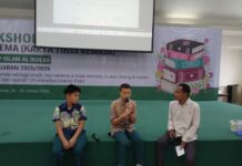 Ahmad Wayang Kupas Cara Menulis Cerpen di Acara Workshop Karturema SMP Al Ikhlas Jakarta Selatan