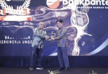 Indoposco Berikan Penghargaan pada Bank Banten Sebagai Bank Daerah Berkinerja Unggul