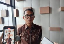 Ahmad Muhibbin Diganjar Penghargaan Ekbispar Award 2026, untuk Ide Cemerlang Puskesmas Terapung