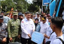 Wujud Kepedulian, Bank Banten Hadir Saat Keberangkatan Peserta Mudik Bersama 2026