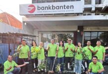 HUT Taspen ke-63, Bank Banten Cabang Surabaya Salurkan Bantuan Bibit Pohon