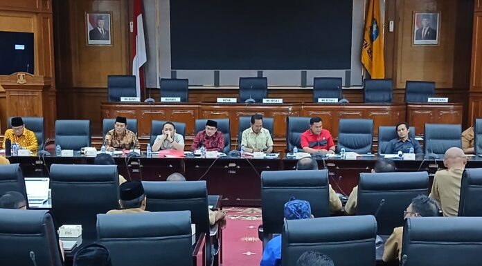 Raperda Pengelolaan Persampahan Siap Dimatangkan Pansus DPRD Kabupaten Serang