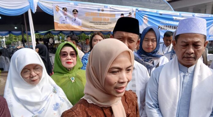 Hari ini 393 Jamaah Haji Kloter 3 Diberangkatkan, ini Pesan Bupati Ratu Rachmatuzakiyah