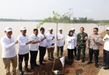 Peringati Hari Bumi, Bank Banten Tanam 1.000 Pohon.