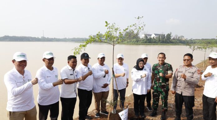 Peringati Hari Bumi, Bank Banten Tanam 1.000 Pohon.