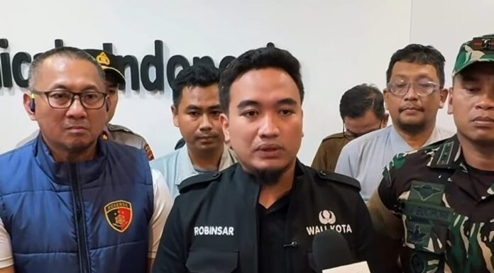 Wali Kota Cilegon dan Forkopimda Tinjau Lokasi Insiden MCCI, Pastikan Kondisi Udara Aman