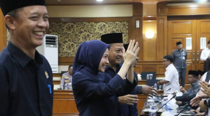 Tingkatkan PAD, Raperda Pajak Daerah dan Retribusi Ditetapkan menjadi Perda