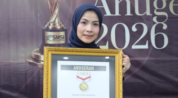 Bupati Serang Terima Anugerah SMSI sebagai Sahabat Pers Indonesia 2026
