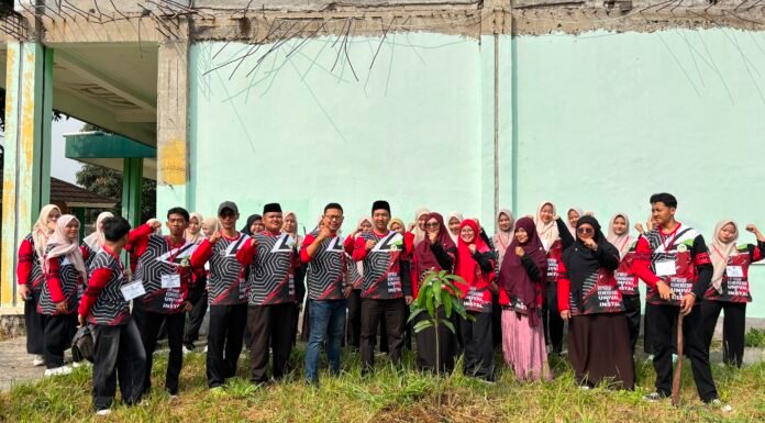 Kegiatan Ta’aruf Al-Khairiyah Ditutup dengan Penanaman Pohon dan Pengenalan UKM