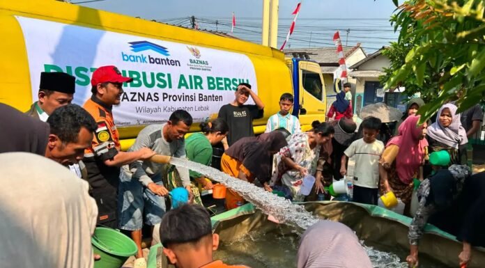 Bank Banten, BAZNAS Banten Salurkan 32.000 Liter Air Bersih untuk Warga Terdampak Kekeringan