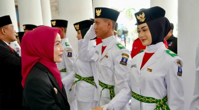 Ratu Zakiyah Kukuhkan Paskibraka Kabupaten Serang 2026