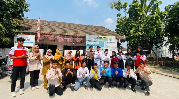 Paskibra Cikande Kembali Sasar Pelajar, Kali Ini Kenalkan Dunia Paskibra di SMK Bina Mulia Cikande